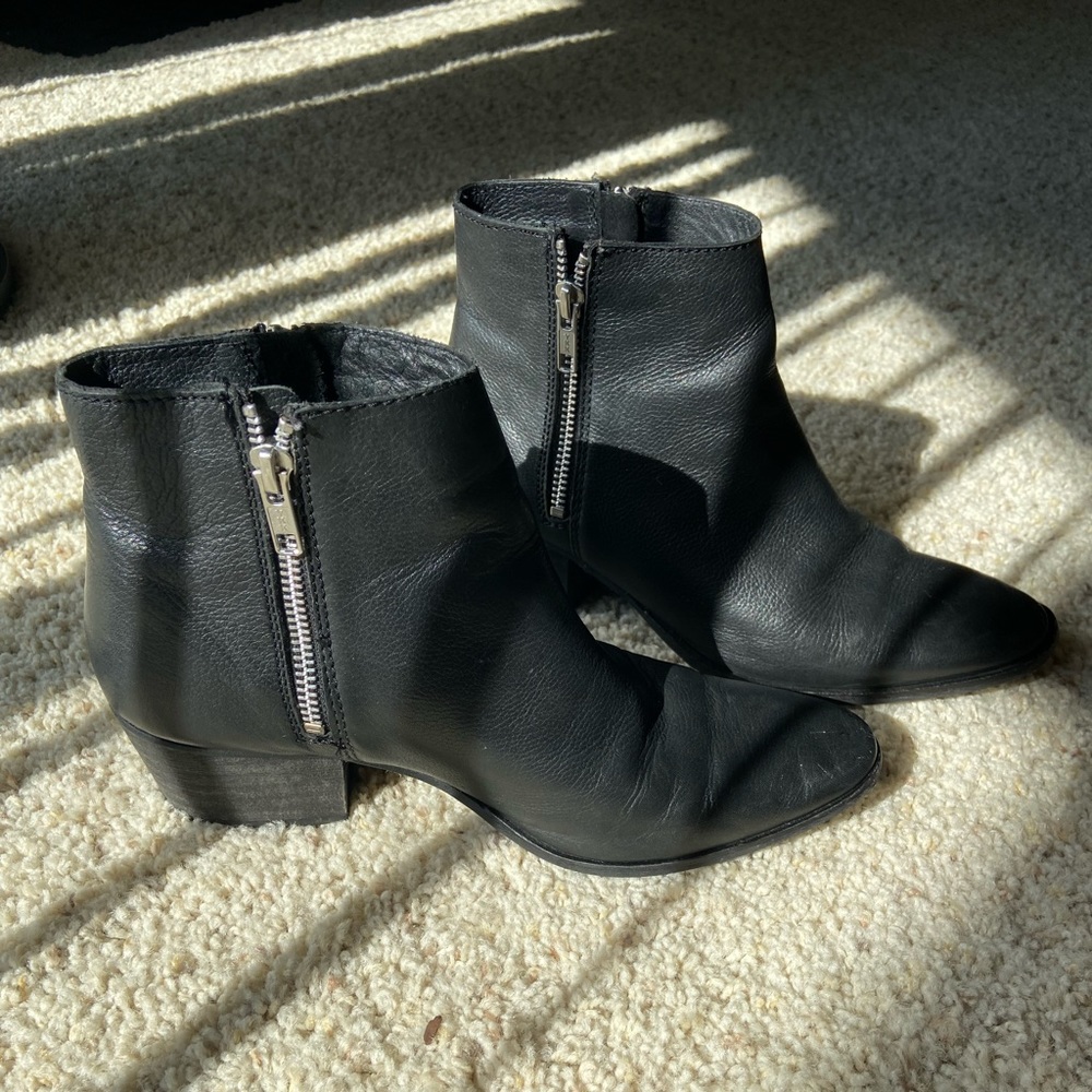 Urban Outfitter leather ankle boots